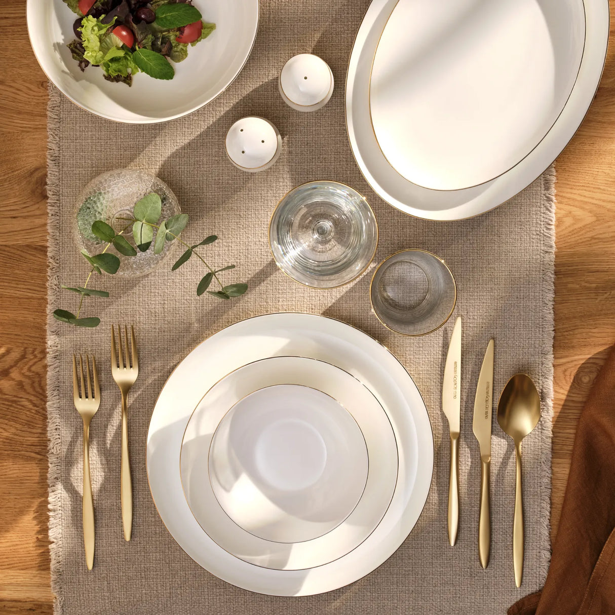 Emsan Galia Fine Bone 59-Piece 12-Person Round Dinner Set Gold