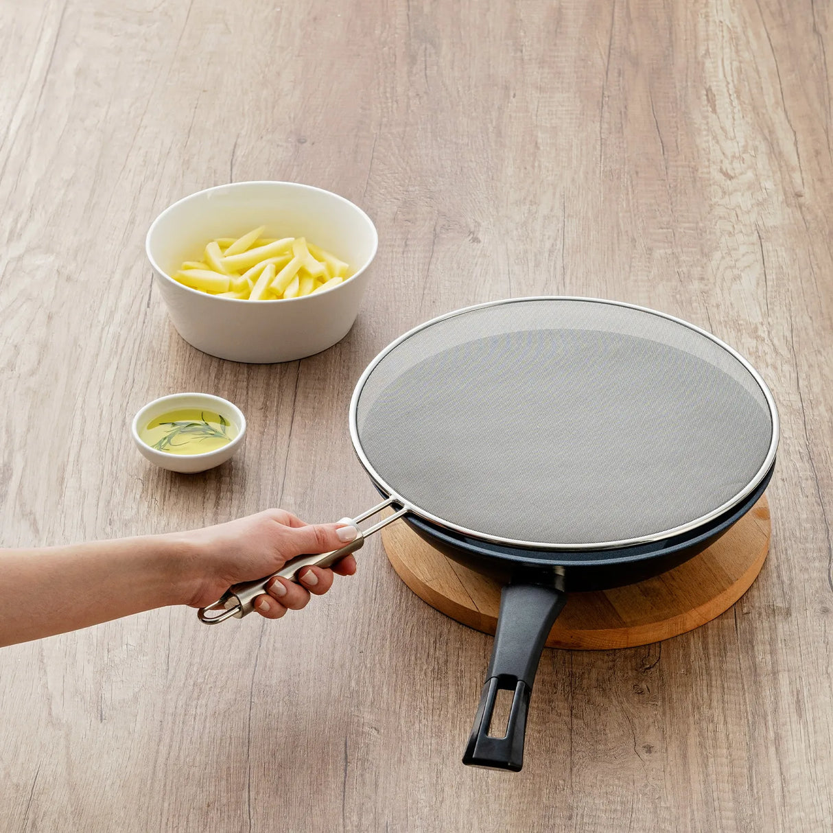 Emsan Steel Oil Splatter Screen – 28 cm