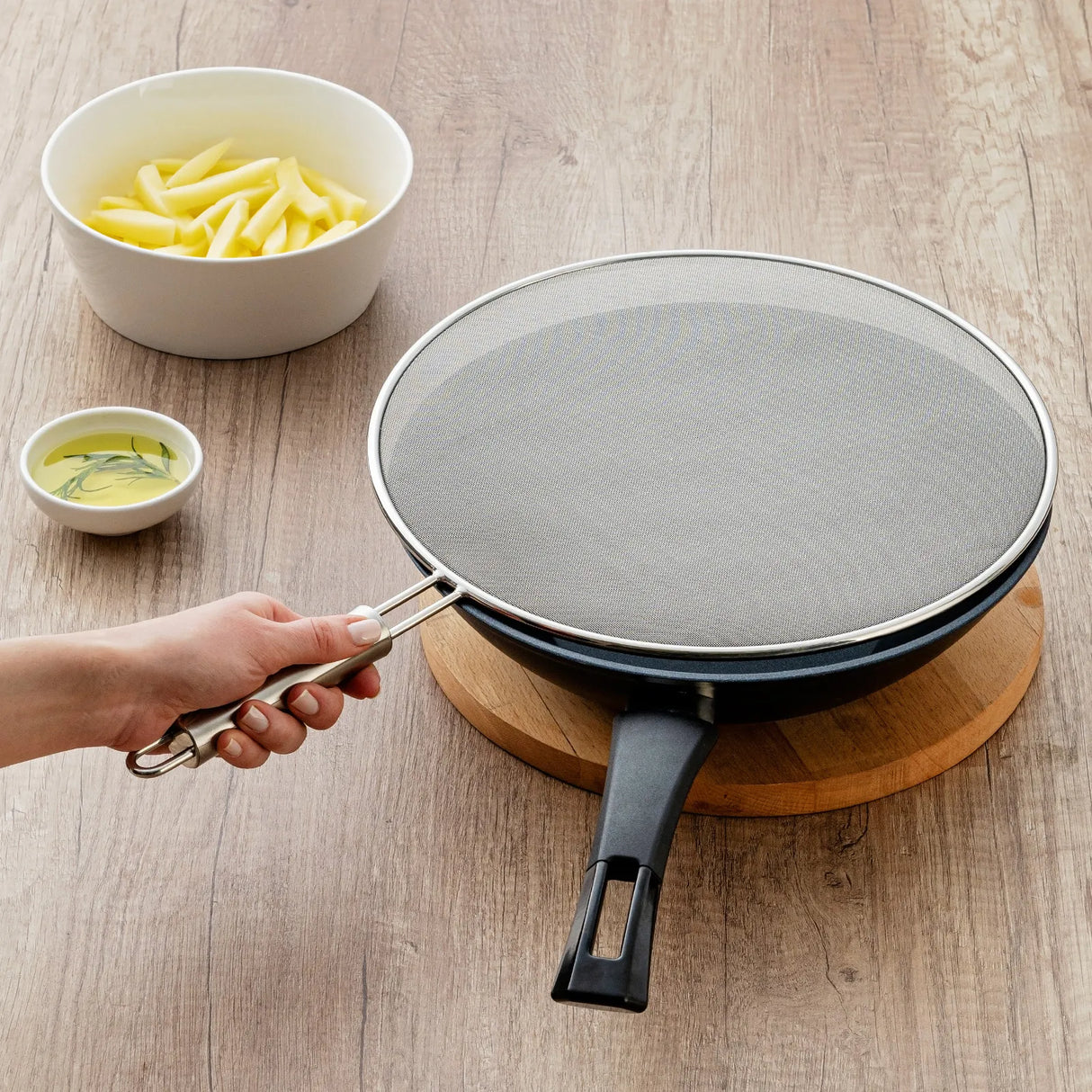 Emsan Steel Oil Splatter Screen – 30 cm