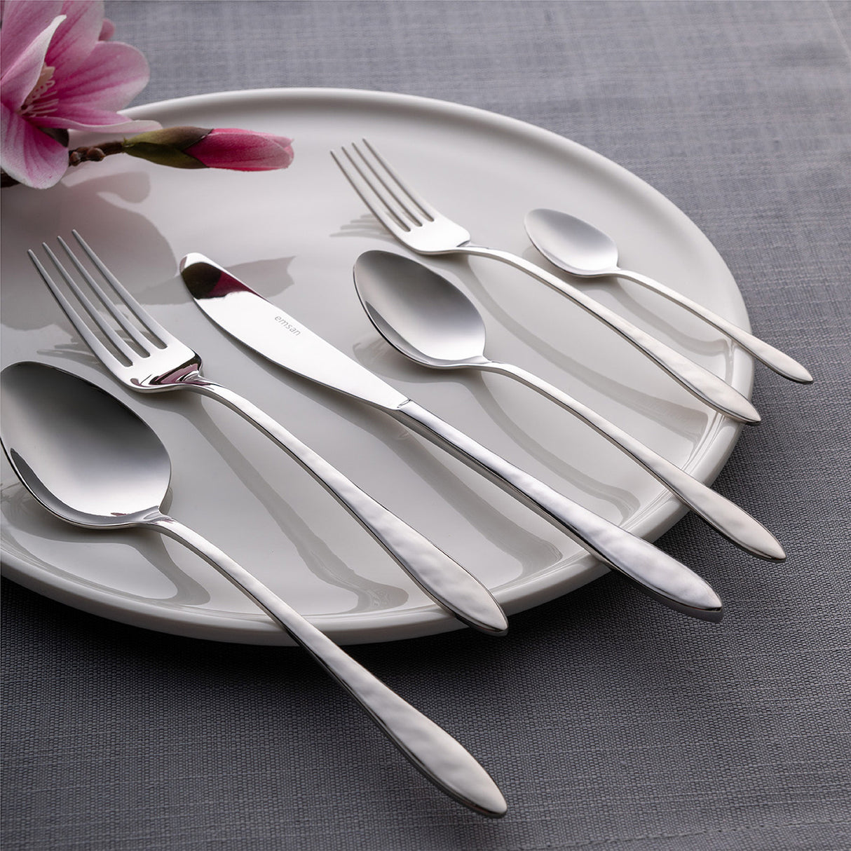 Emsan Akasya 72-Piece Boxed Fork, Spoon, and Knife Set