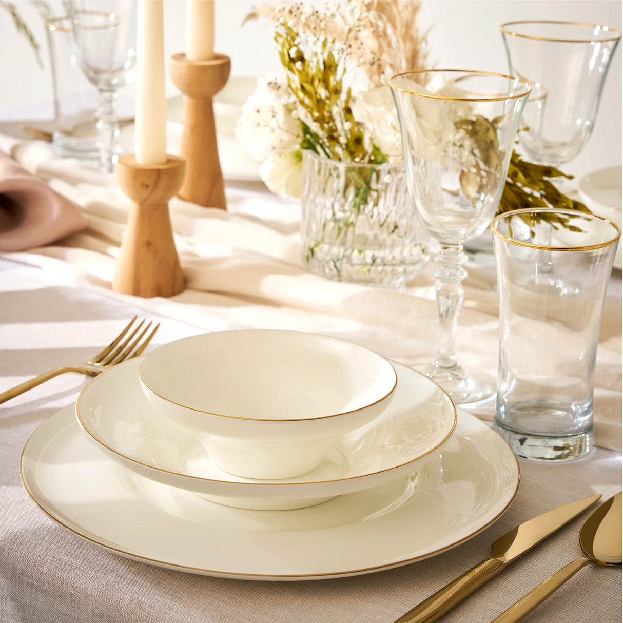 Emsan Alicia Fine Bone 60-Piece 12-Person Round Dinner Set Gold