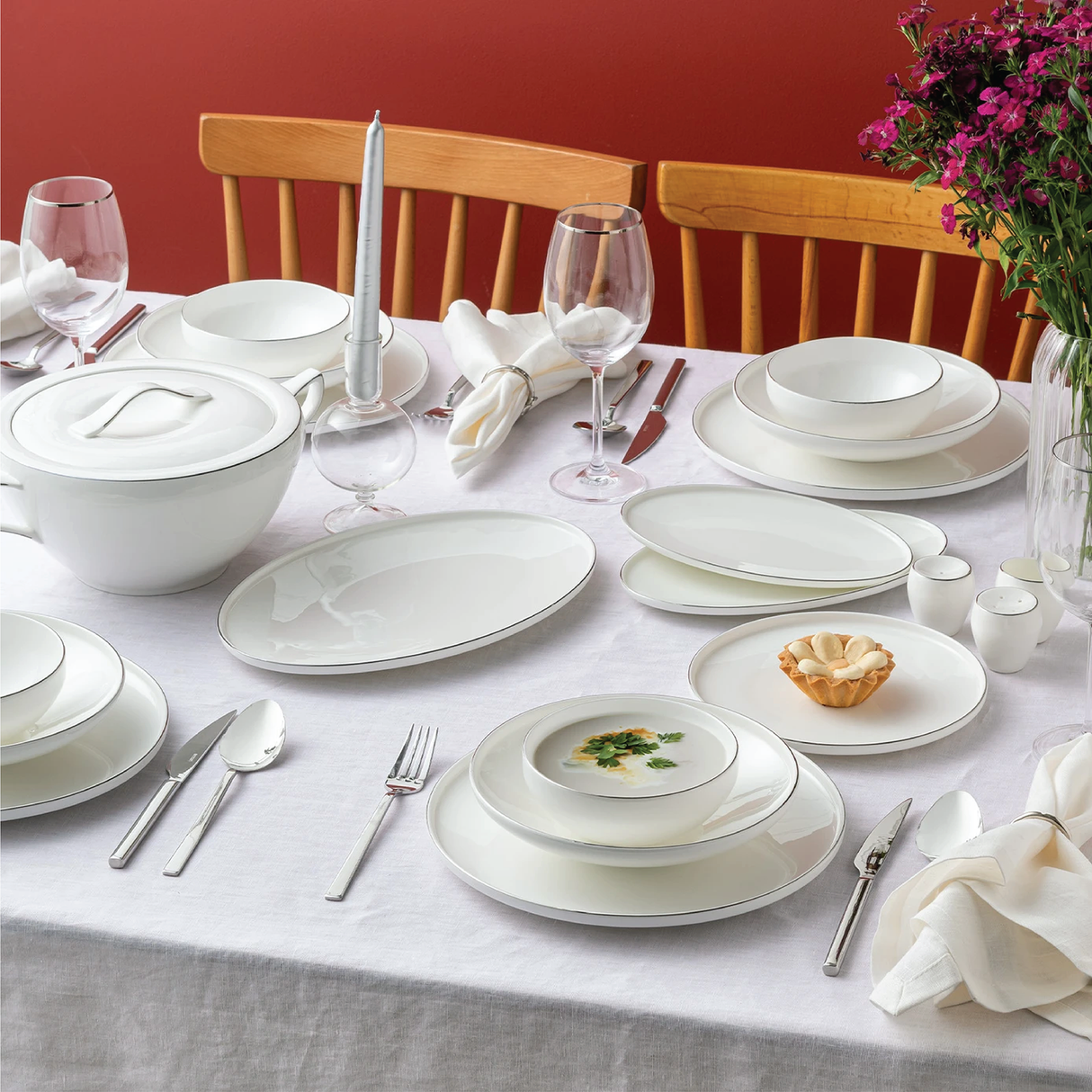Emsan Fine Bone Freya 60-Piece 12-Person Round Dinner Set Platinum